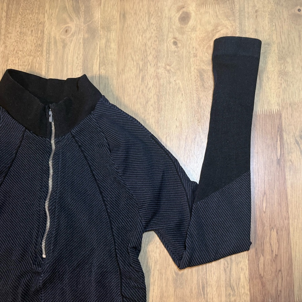 FP Movement Half Zip Rewind Layering Top, Black, XS/S - Picture 3 of 9